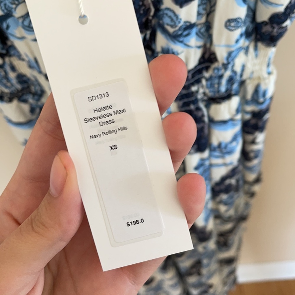 Patterned Maxi Dress - Picture 10 of 11